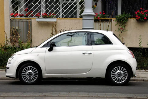 fiat 500 weißer Fiat 500 – Beispiel für Gebrauchtwagenankauf Osterholz-Scharmbeck